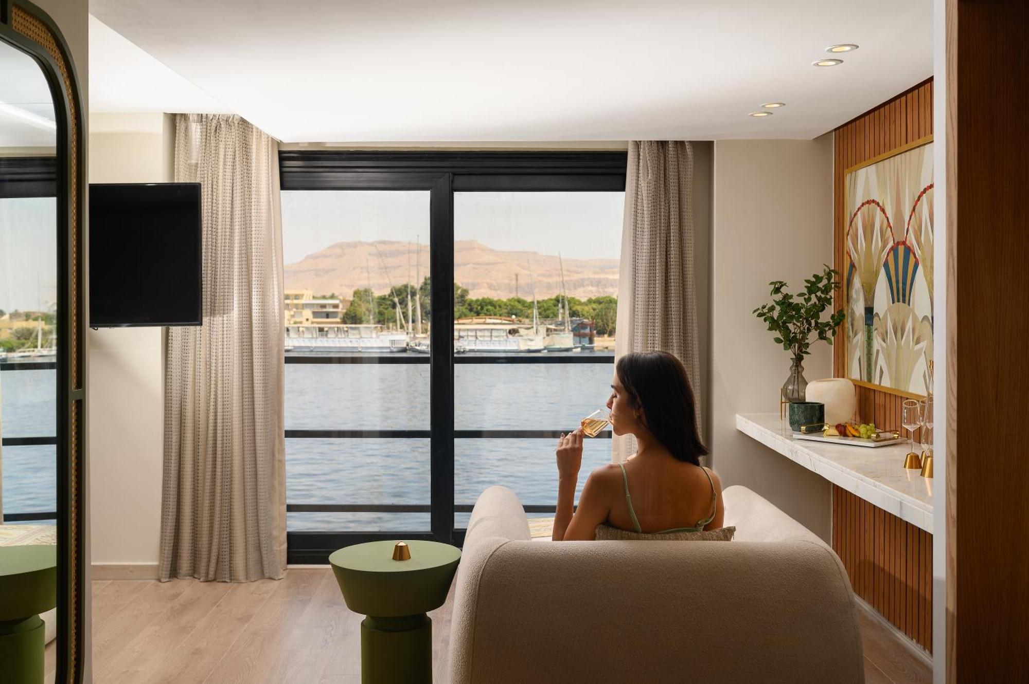 Soleil Nile Cruise - Every Monday From Luxor For 4 & 7 Nights, And Every Friday From Aswan For 3 & 7 Nights Exterior foto